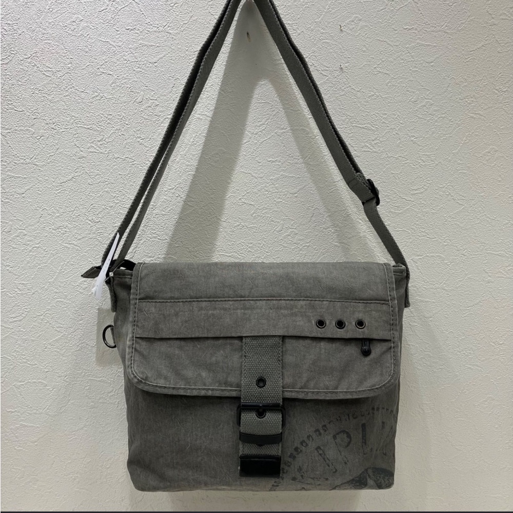 Vintage Kipling Washed Denim Gray Messenger Bag, Front Flap w/ Latch Closure,EUC